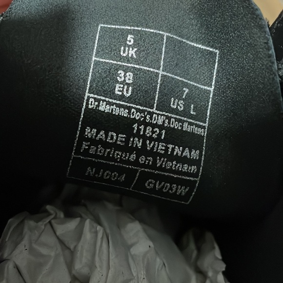 1460 Smooth Leather Dr. Martens Boots (NEW) - Picture 9 of 9